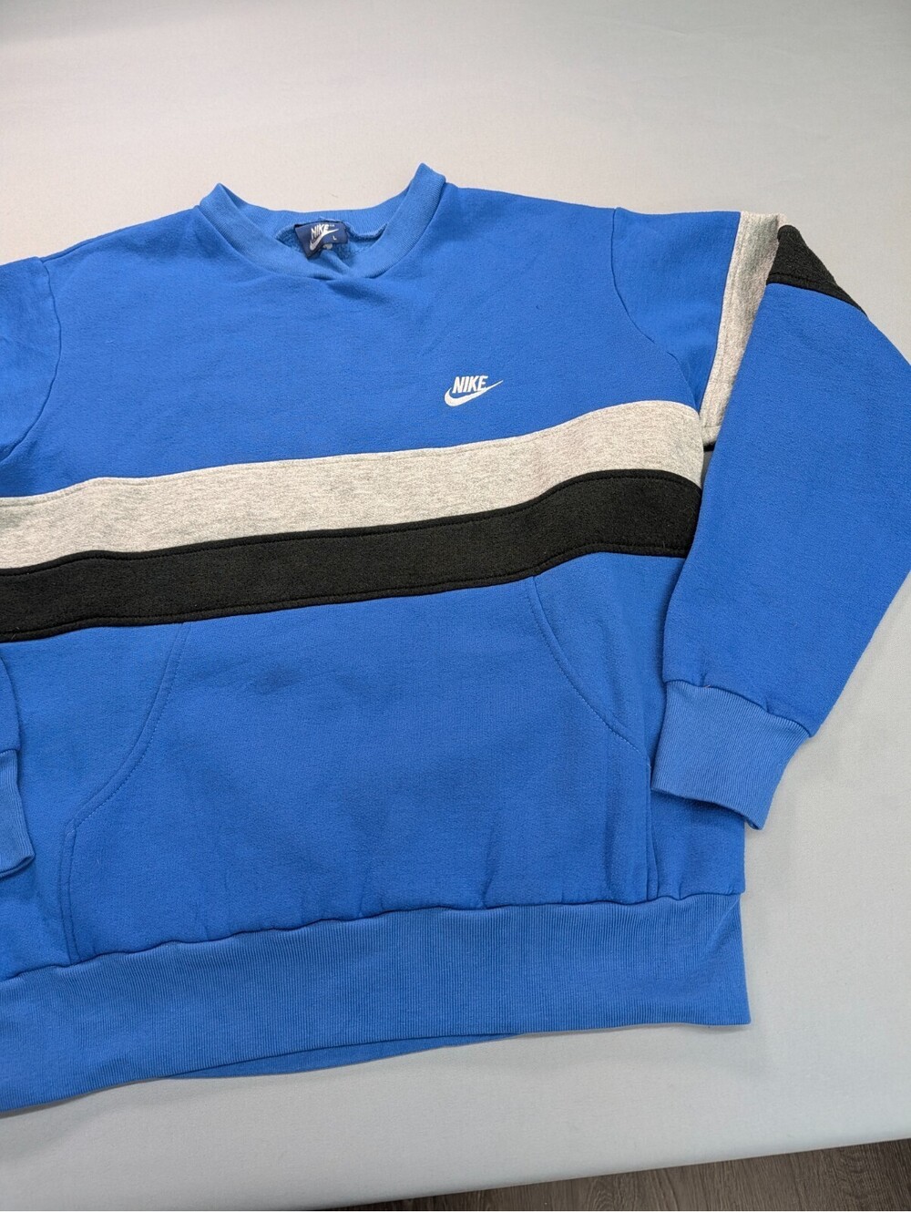 Nike Sweatshirt Blue Grey Black Colorblock Embroidered L